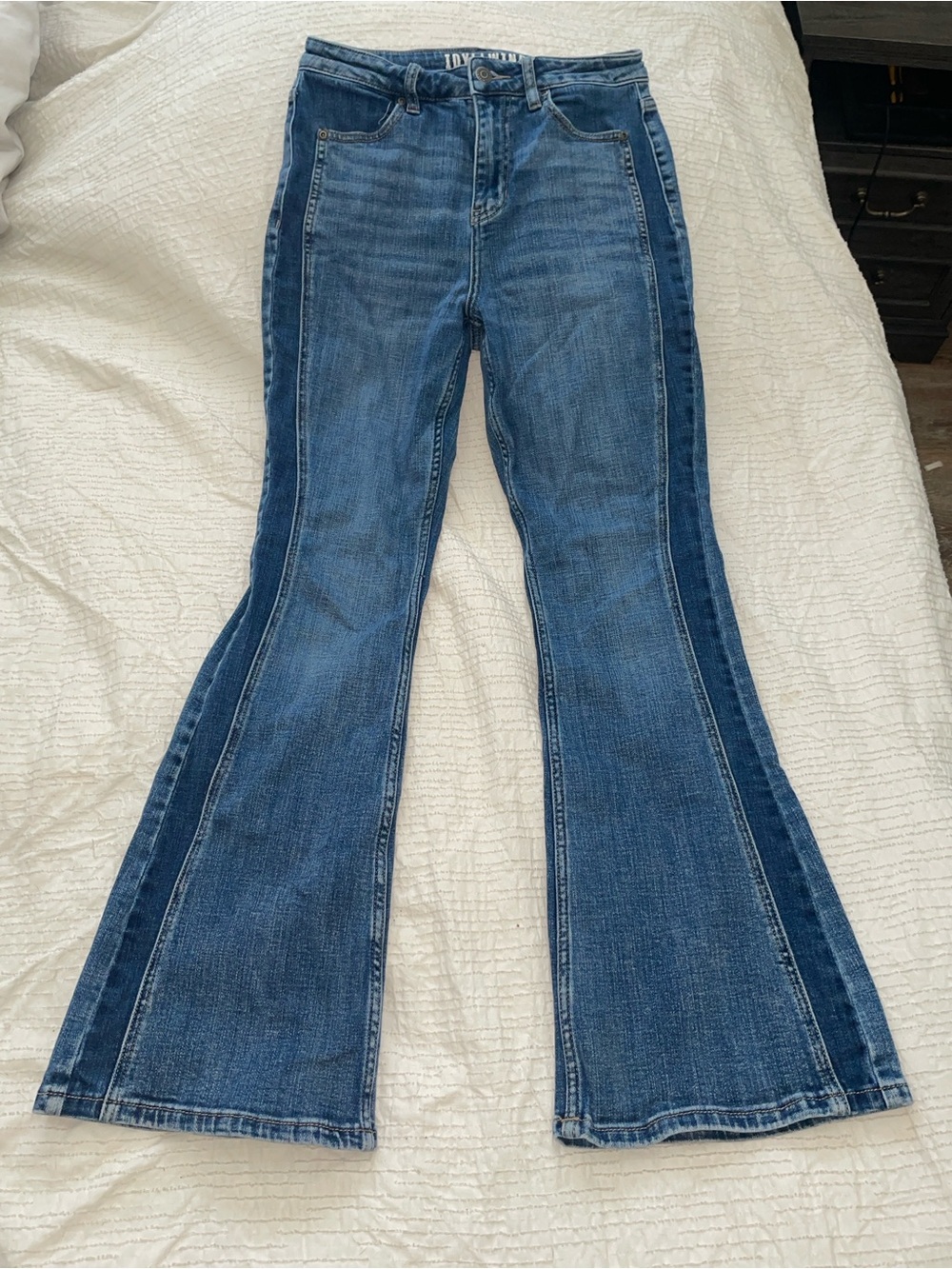 Idyllwind by Miranda Lambert flare jeans size 6